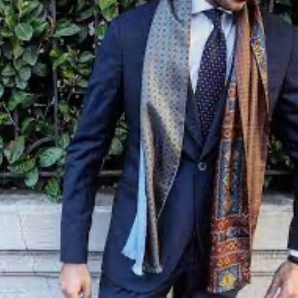 Fashionable Polo by Ralph Lauren Double layered Paisley pattern scarf. Italy